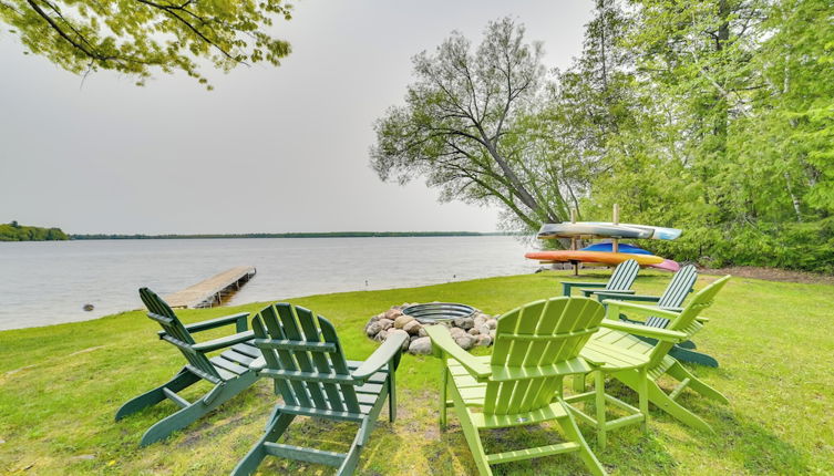 Photo 1 - Cozy Carp Lake Cottage W/dock, 4 Kayaks & Fire Pit