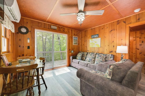 Photo 20 - Cozy Carp Lake Cottage W/dock, 4 Kayaks & Fire Pit