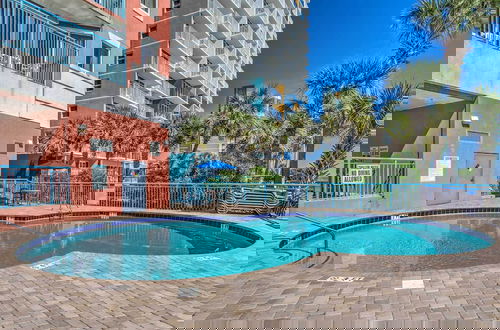 Foto 8 - Beachy Condo w/ Pool Access + Steps to Boardwalk