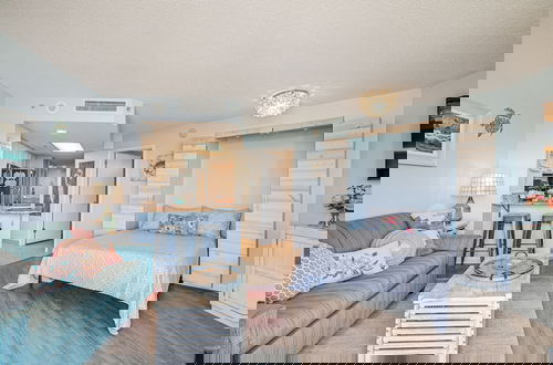 Foto 23 - Beachy Condo w/ Pool Access + Steps to Boardwalk