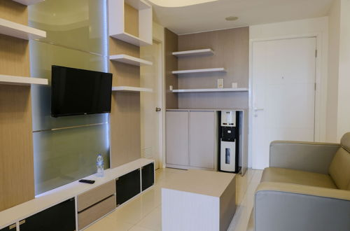 Photo 18 - Comfy 2Br Apartment At Parahyangan Residence
