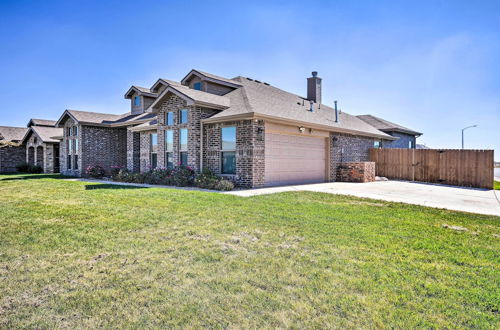 Photo 7 - Modern Amarillo House w/ Fire Pit + Hot Tub