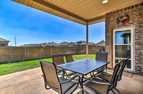 Photo 11 - Modern Amarillo House w/ Fire Pit + Hot Tub