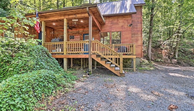 Photo 1 - Charming Higden Cabin Near Greers Ferry Lake