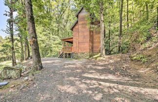 Photo 3 - Charming Higden Cabin Near Greers Ferry Lake