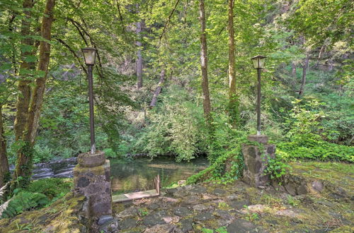 Photo 25 - Outdoor Adventure: Tranquil Creekside Retreat
