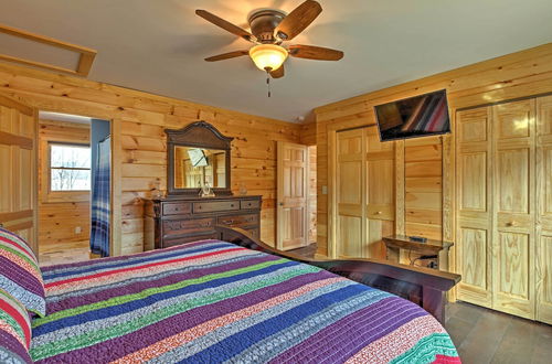 Photo 14 - Quiet Shenandoah Cabin w/ Porch & Pastoral Views