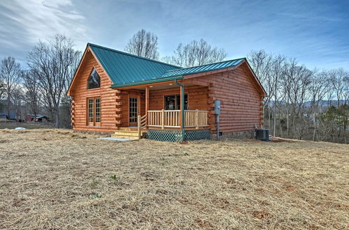 Photo 17 - Quiet Shenandoah Cabin w/ Porch & Pastoral Views