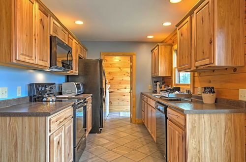 Photo 21 - Quiet Shenandoah Cabin w/ Porch & Pastoral Views