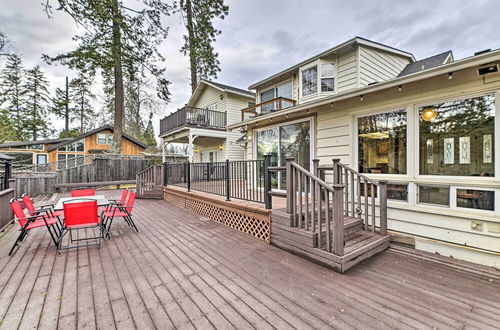 Foto 11 - Spacious Grants Pass Home w/ Hot Tub & Views