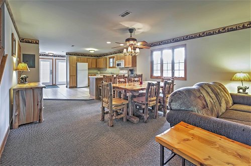 Photo 17 - Cozy Townhome, Half Mi to Starved Rock State Park