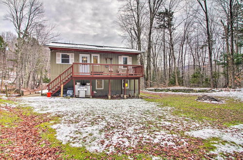 Photo 4 - Cozy Killington Retreat ~ 5 Mi to Ski Resort