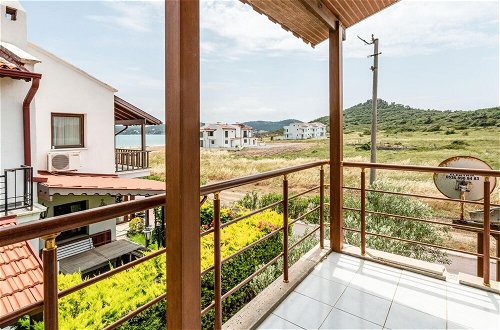 Photo 25 - Seafront Duplex Villa With Garden in Ayvalik