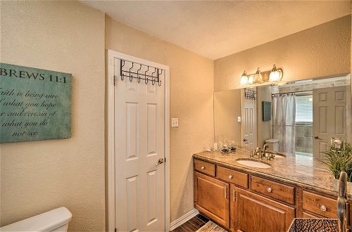 Photo 17 - Pet-friendly Home ~ 6 Mi to Downtown Fort Worth