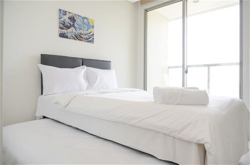Foto 4 - Best Comfy Studio At Gold Coast Apartment