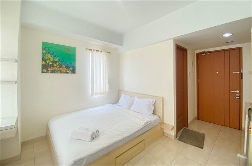 Photo 4 - Homey And Cozy Stay Studio Margonda Residence 3 Apartment