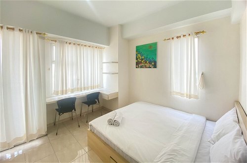 Photo 2 - Homey And Cozy Stay Studio Margonda Residence 3 Apartment