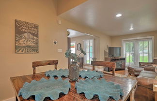 Photo 3 - Creekside Home W/patio, Walk to Manitou Incline