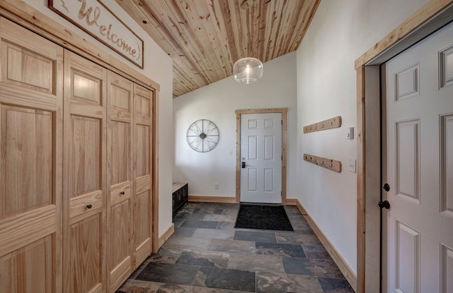 Missing Link Chalet at Terry Peak - Photo 2