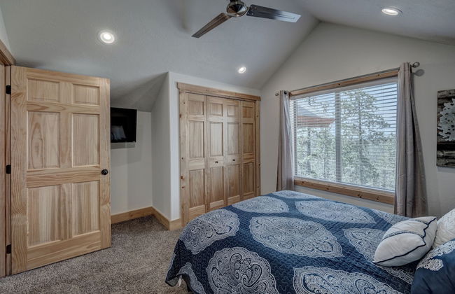 Missing Link Chalet at Terry Peak - Photo 5