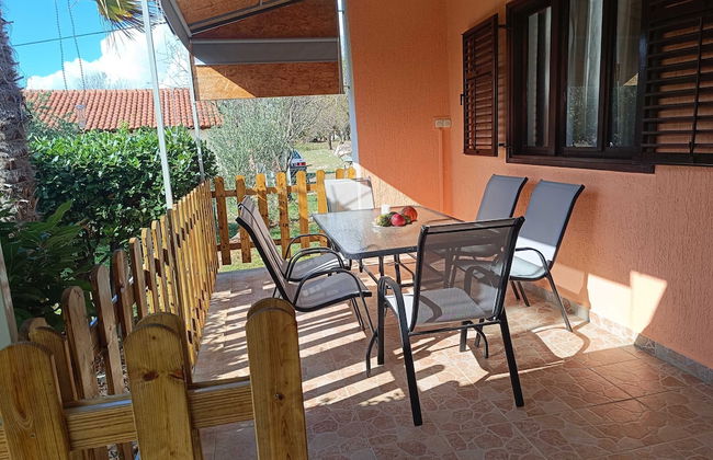 Holiday Home Višnja with Pool - Foto 1