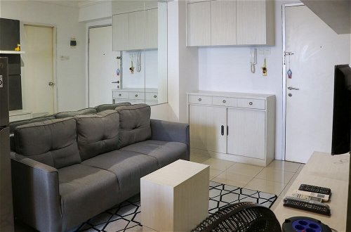 Photo 22 - Warm And Minimalist 2Br Green Bay Pluit Apartment