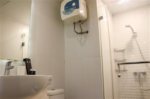 Foto 15 - Warm And Minimalist 2Br Green Bay Pluit Apartment