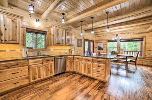 Photo 28 - Luxe Island Park Cabin w/ National Forest Views