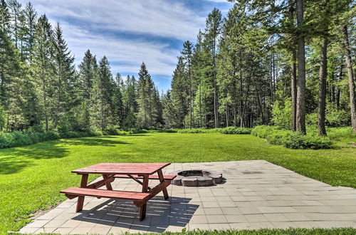 Photo 9 - Columbia Falls Private Retreat: Pool Table & Deck