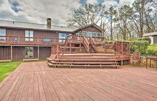 Photo 2 - Monticello Home w/ Multi-level Deck on 2+ Acres