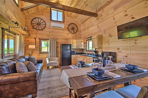 Foto 1 - Peaceful Blanchardville Cabin on 35-acre Farm