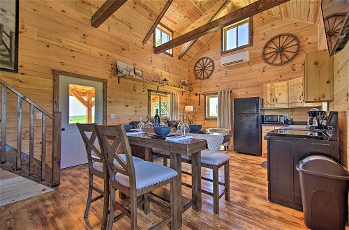 Foto 18 - Peaceful Blanchardville Cabin on 35-acre Farm