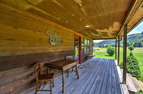 Photo 6 - Dream Valley Mountain View Cabin w/ Covered Porch