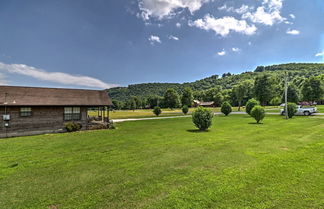 Photo 3 - Dream Valley Mountain View Cabin w/ Covered Porch