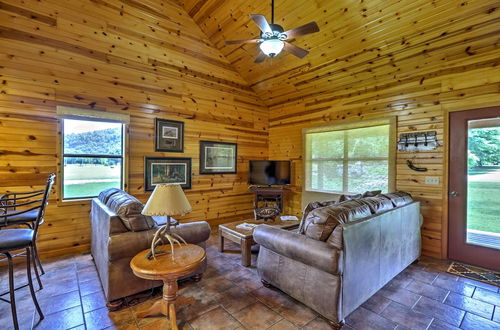 Photo 13 - Dream Valley Mountain View Cabin w/ Covered Porch