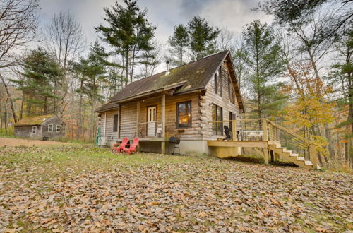 Photo 8 - Waterfront Dresden Cabin With Deck + Fire Pit