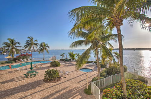 Photo 11 - Bayfront Retreat: Private Balcony & Pool Access