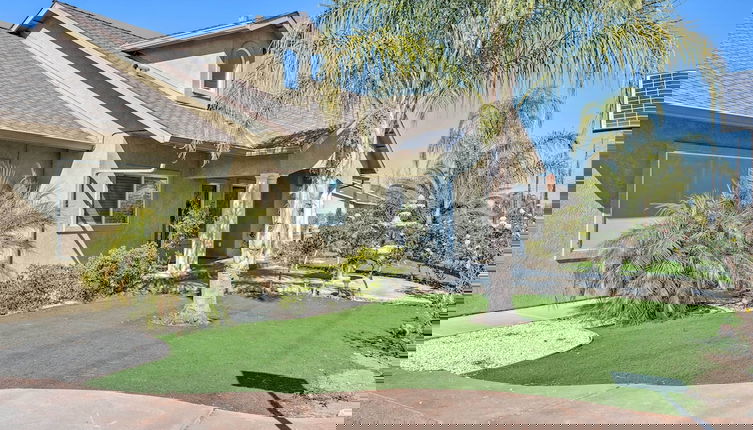 Foto 1 - Manteca Home w/ Gated Yard ~ 2 Mi to Downtown