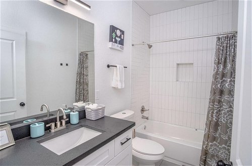 Photo 11 - Brand NEW 4 Stylish 3BR Near Exciting Downtown
