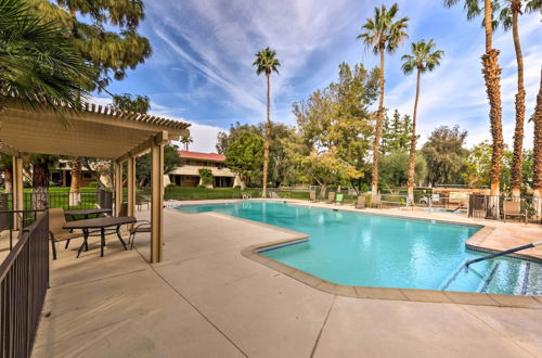Foto 3 - Resort Apt in Heart of Palm Springs W/pools+tennis
