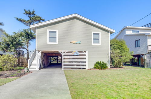 Photo 10 - Coastal Home W/deck, Outdoor Shower: Walk to Beach