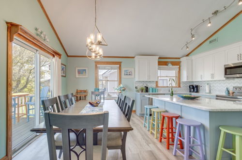 Photo 8 - Coastal Home W/deck, Outdoor Shower: Walk to Beach