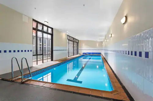 Photo 7 - Stunning Sky Tower View Studio Pool And Gym