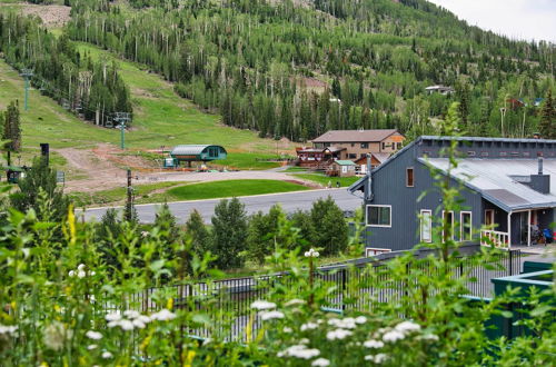 Photo 3 - Ski Condo in Chalet Village at Brian Head