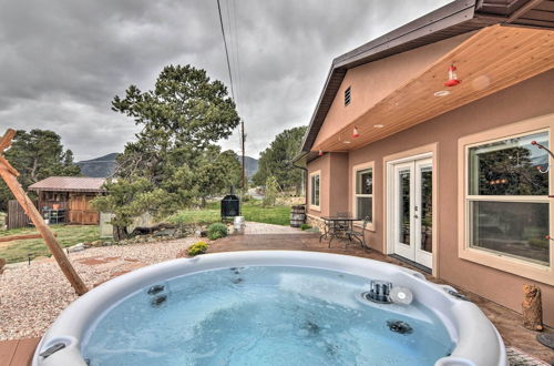 Foto 5 - Stunning Home w/ Fire Pit, 11 Mi to Mt Yale