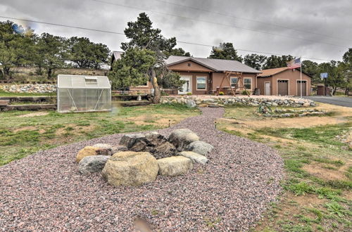 Foto 42 - Stunning Home w/ Fire Pit, 11 Mi to Mt Yale