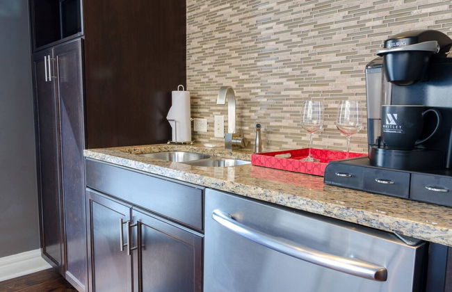 Austin Beautiful Studio Apartment - Photo 8