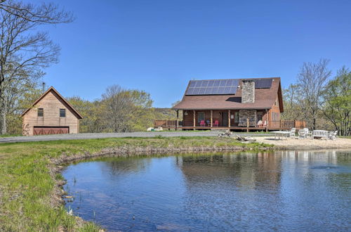 Photo 30 - Poconos Family Fun: Waterfront Cabin w/ Deck