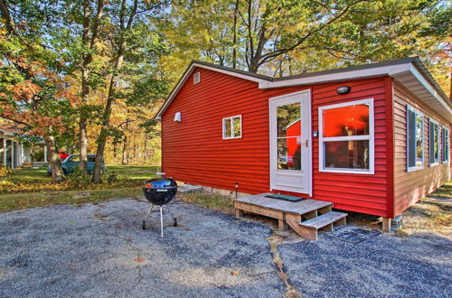 Photo 22 - Idyllic 'finn's Retreat' - Walk to Lake Huron