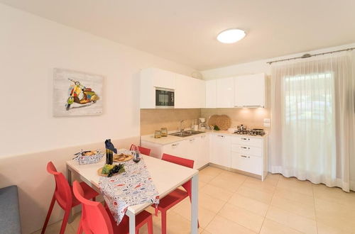 Foto 19 - Fantastico Villaggio Tamerici 2 Beoom Sleeps 6